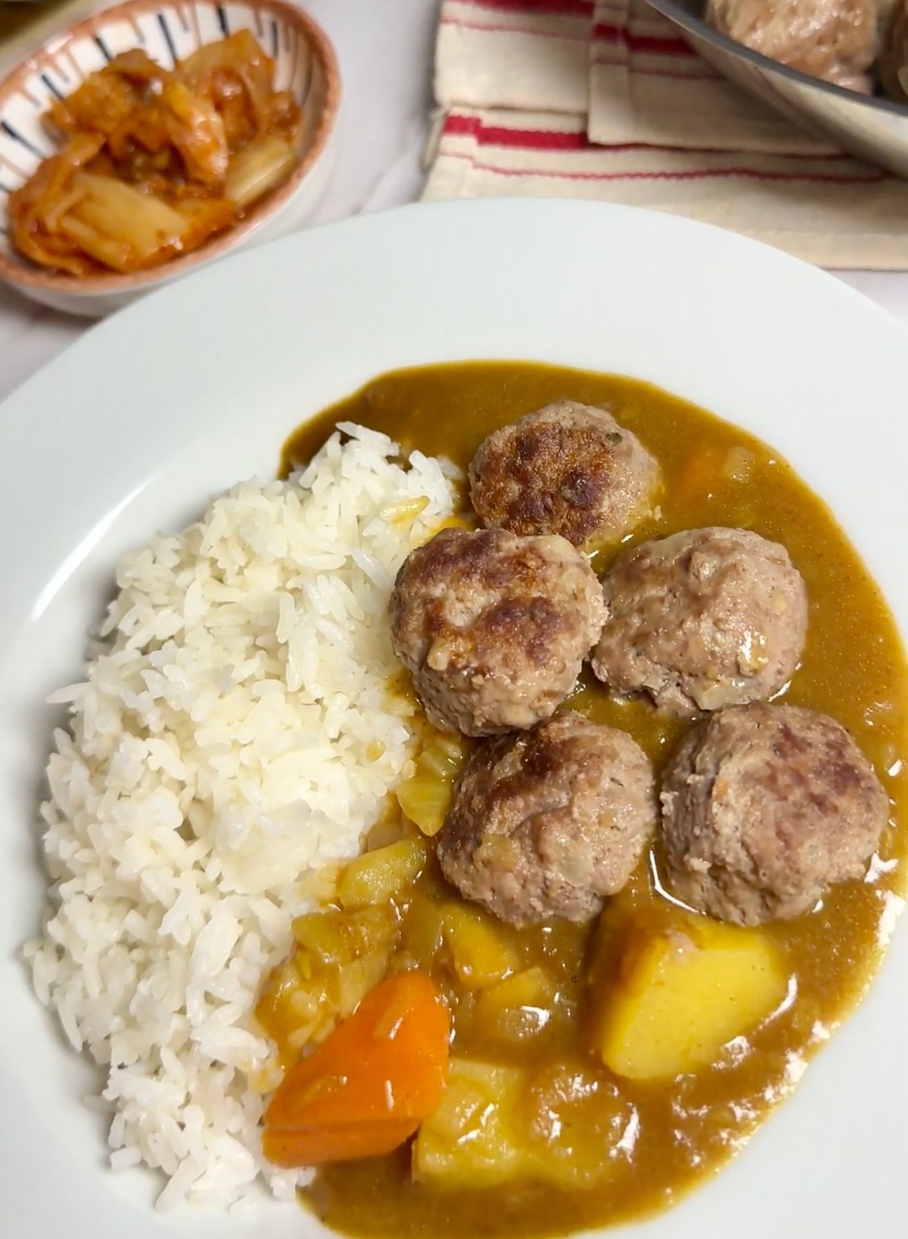 Japanese curry with Meatballs - main dish recipe
